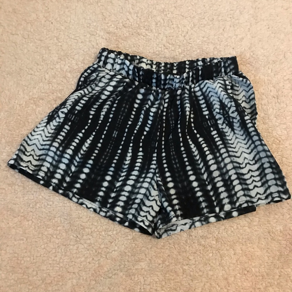 fab’rik Boho-Style Shorts/Skorts